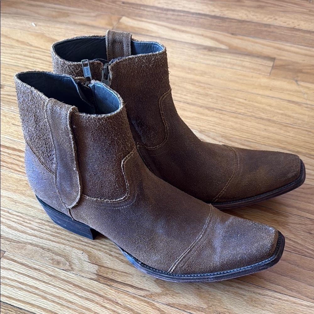 Old Gringo sz 9.5D Men’s Brown Suede Ankle Boots side zip NWOT new never worn